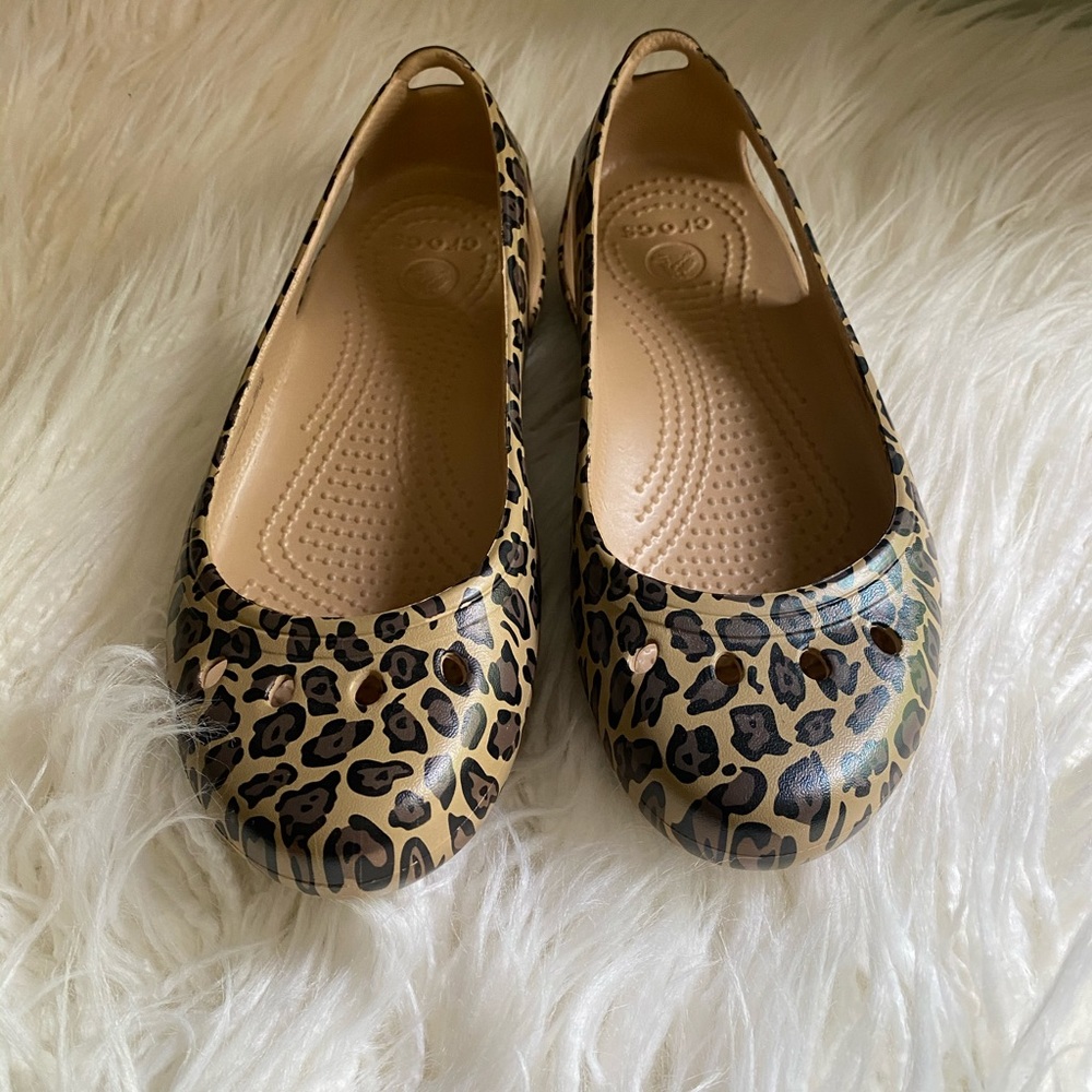 Like new Crocs Leopard Print Ballet Flats 6W